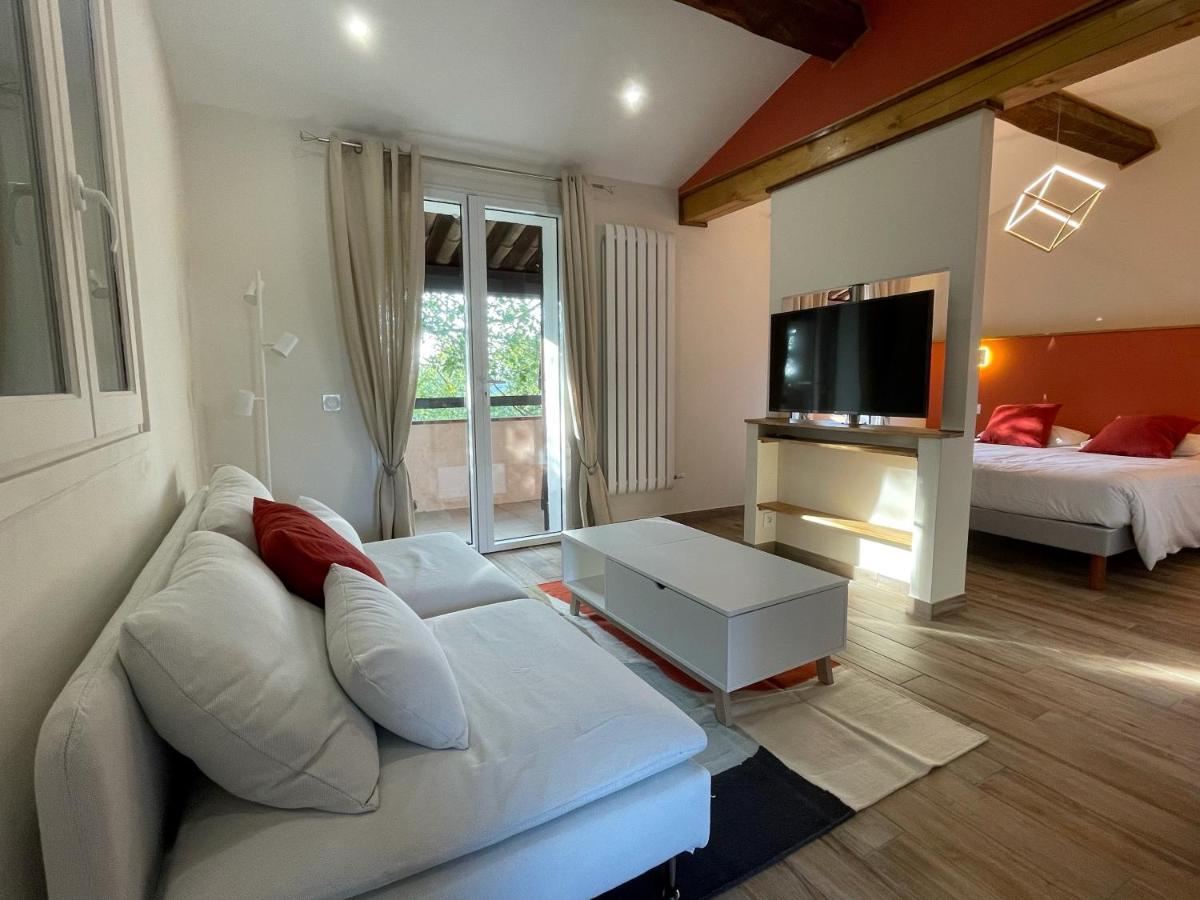 L'Estirado Des Adrets Hotel Les Adrets-de-l'Esterel Ngoại thất bức ảnh