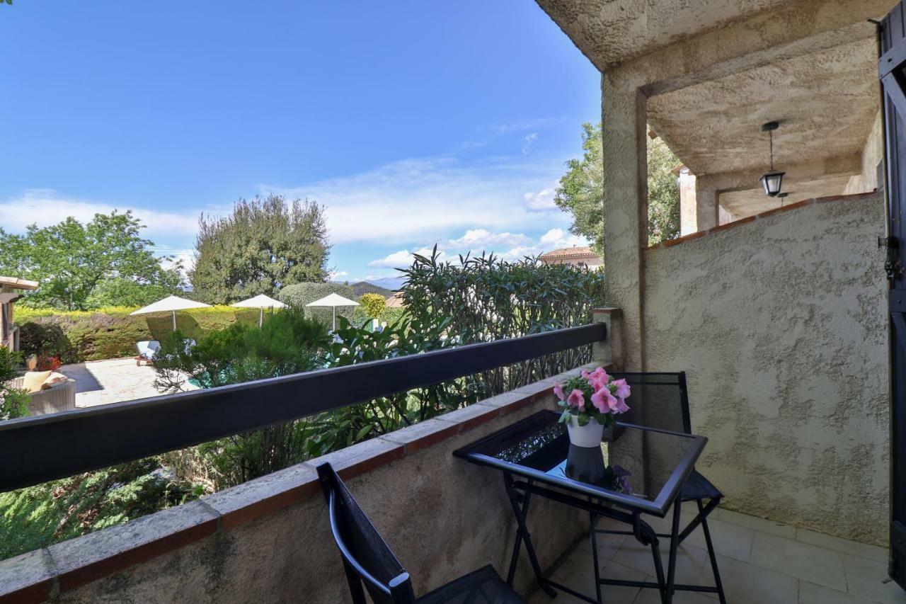 L'Estirado Des Adrets Hotel Les Adrets-de-l'Esterel Ngoại thất bức ảnh